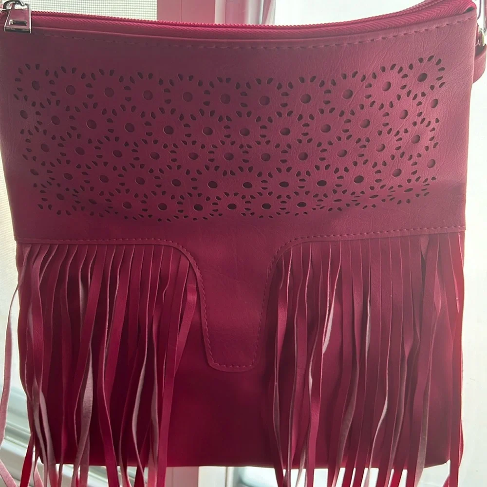 Raspberry Fringe Purse - Picture 1 of 4